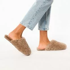 Ugg W Maxi Curly Slide Lammfell-Hausschuhe -Schuhladen 26293474 02